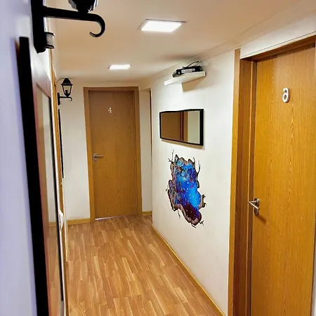 02lisbon Downtown Private Bedroom River View Lissabon