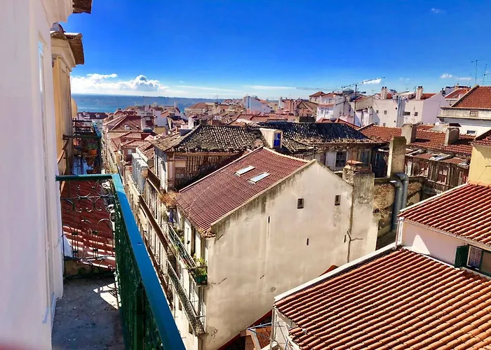 02lisbon Downtown Private Bedroom River View * Lissabon